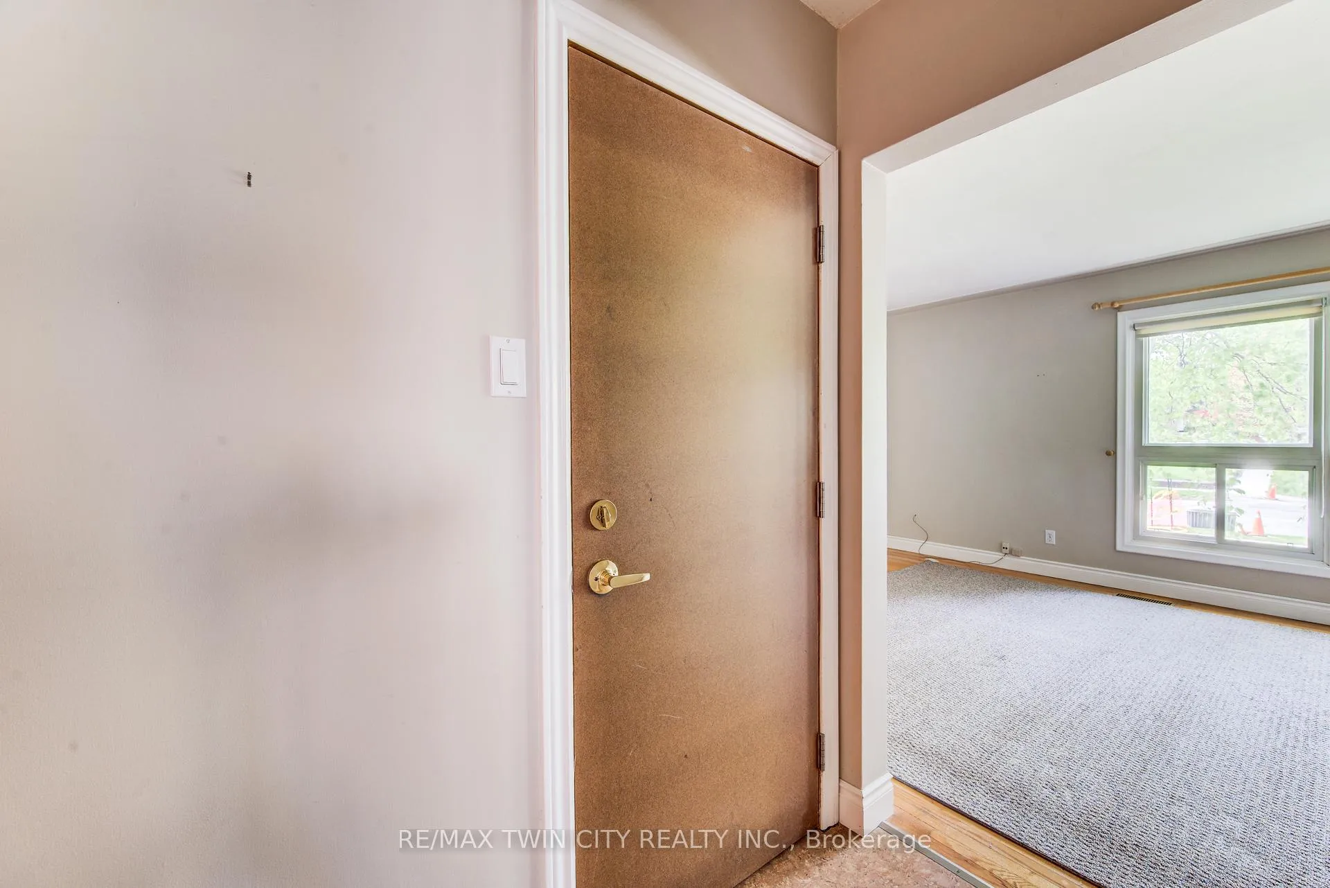 Photo 7 of 71 Brandon Avenue, Kitchener, Westmount - Kitchener — HOMEH