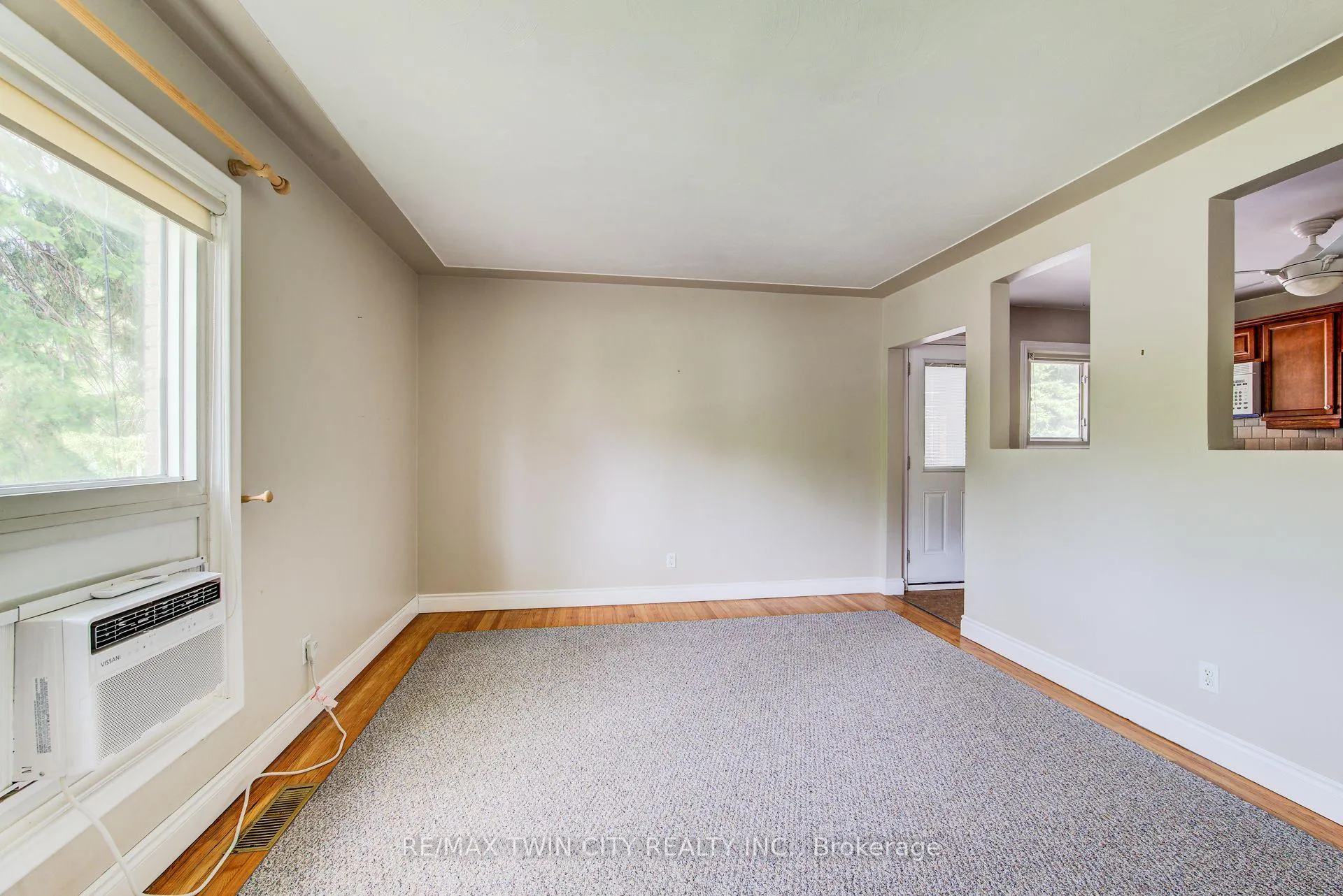 Photo 12 of 71 Brandon Avenue, Kitchener, Westmount - Kitchener — HOMEH