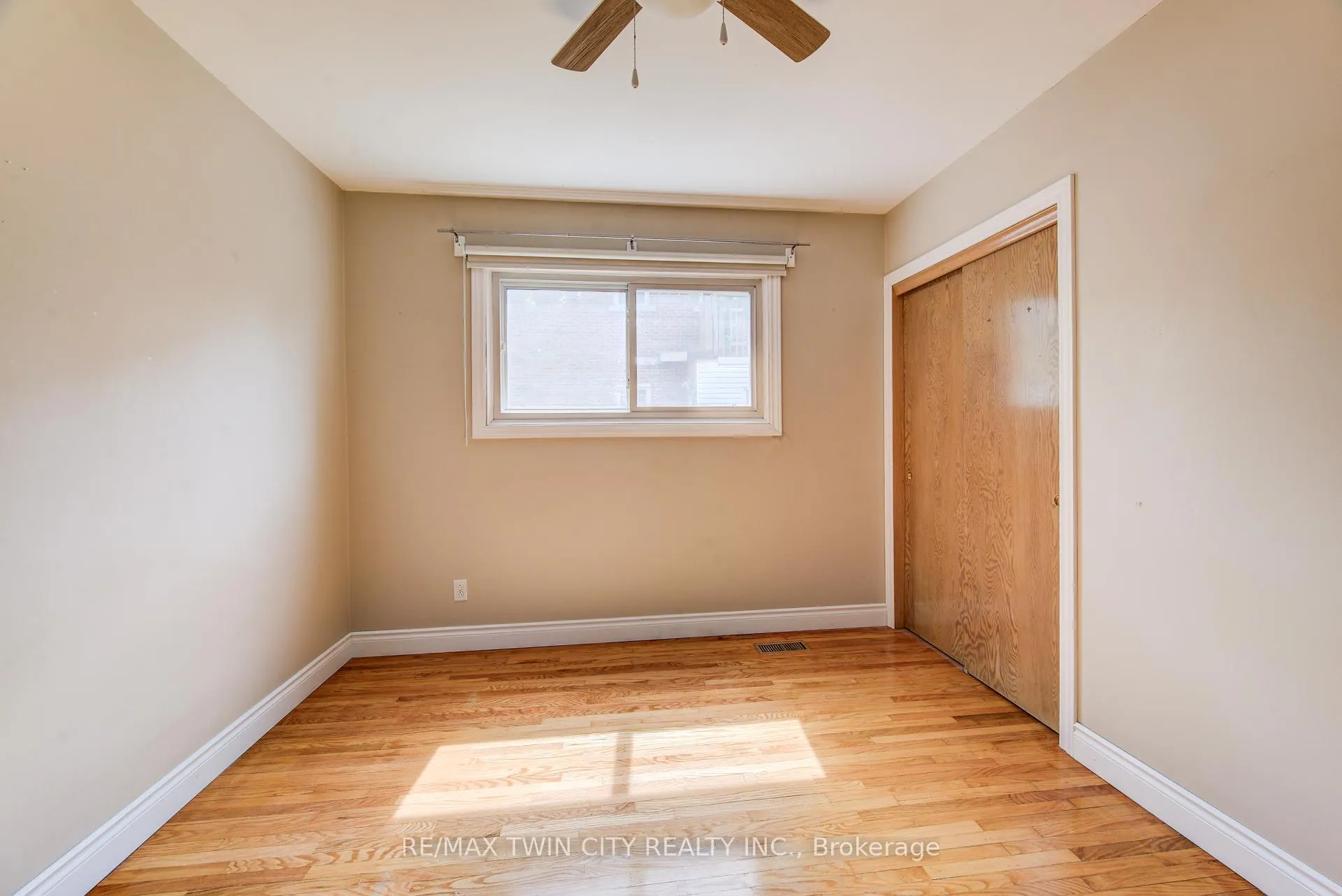 Photo 22 of 71 Brandon Avenue, Kitchener, Westmount - Kitchener — HOMEH