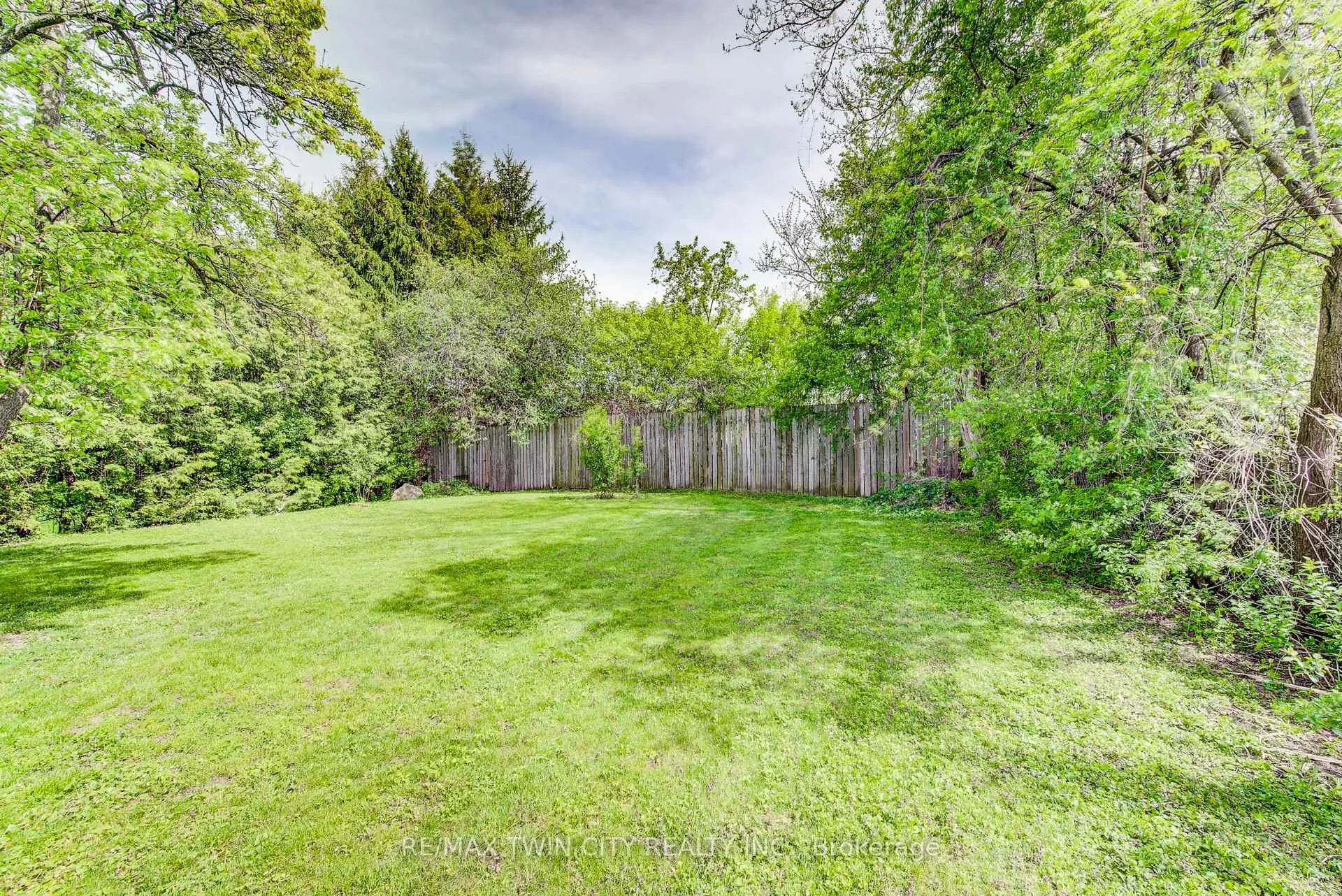 Photo 29 of 71 Brandon Avenue, Kitchener, Westmount - Kitchener — HOMEH