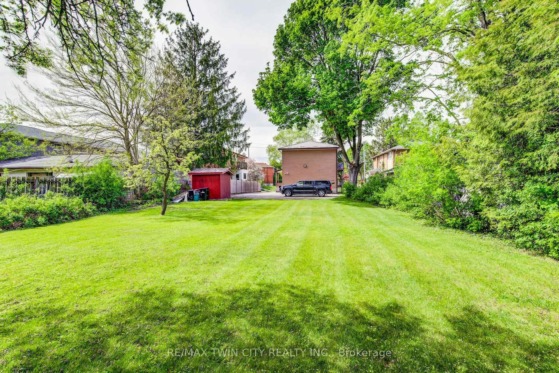 Photo 30 of 71 Brandon Avenue, Kitchener, Westmount - Kitchener — HOMEH