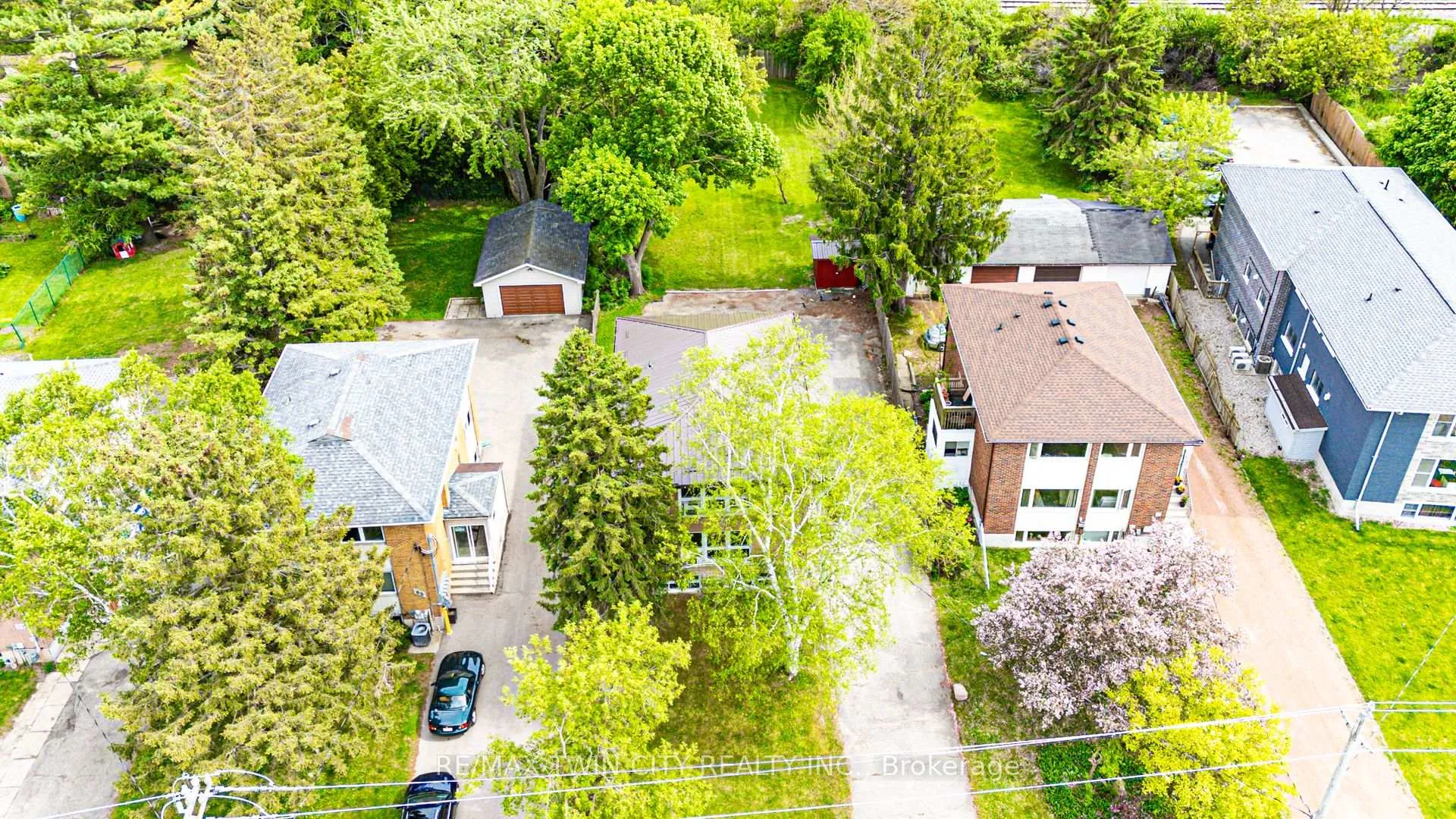 Photo 46 of 71 Brandon Avenue, Kitchener, Westmount - Kitchener — HOMEH