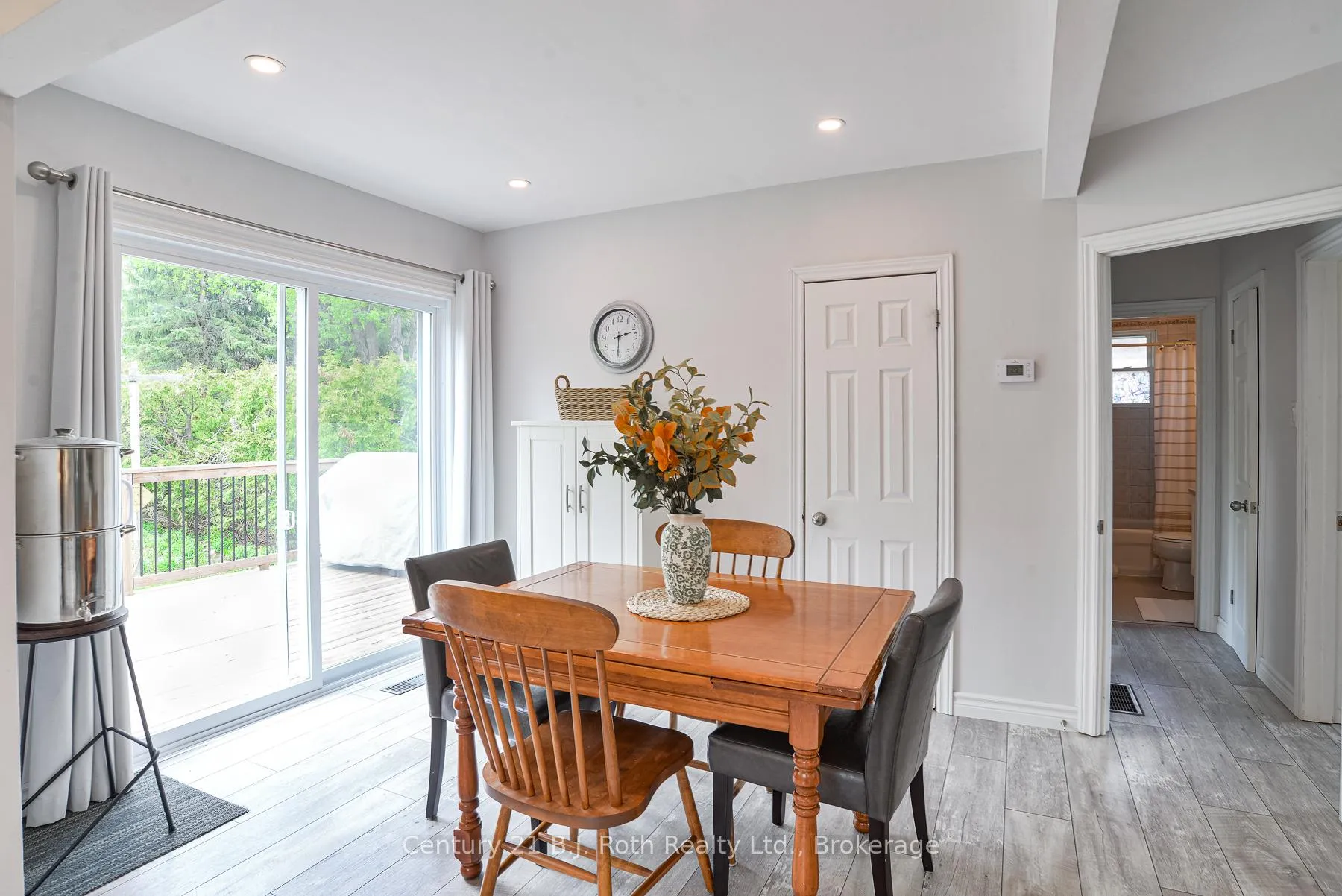 Photo 10 of 7 Charles Road, Orillia — HOMEH