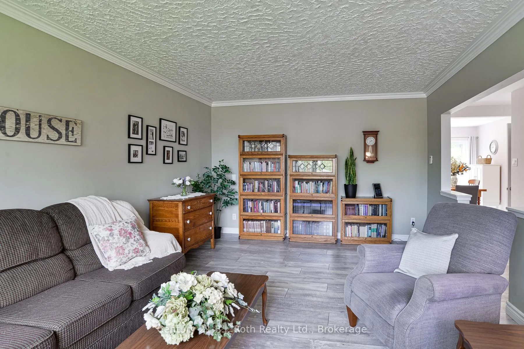 Photo 14 of 7 Charles Road, Orillia — HOMEH