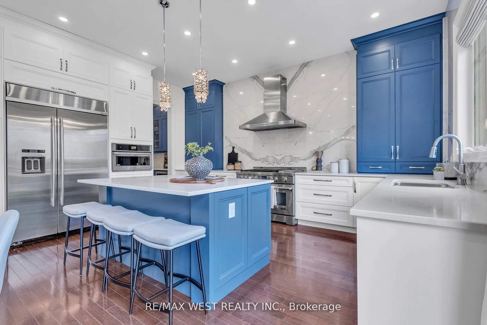 Photo 21 of 17 Torgan Trail, Vaughan, Kleinburg — HOMEH