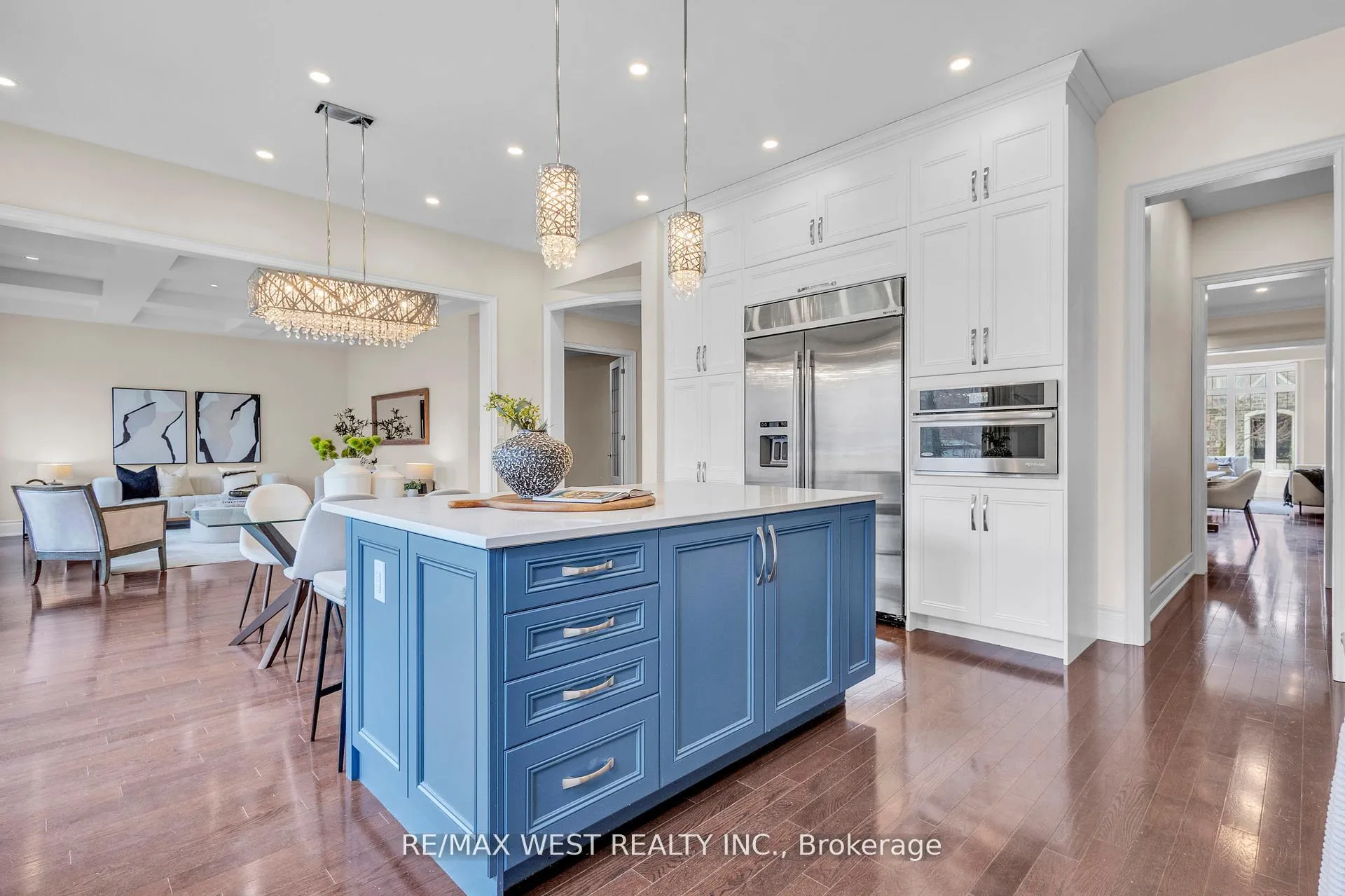 Photo 22 of 17 Torgan Trail, Vaughan, Kleinburg — HOMEH