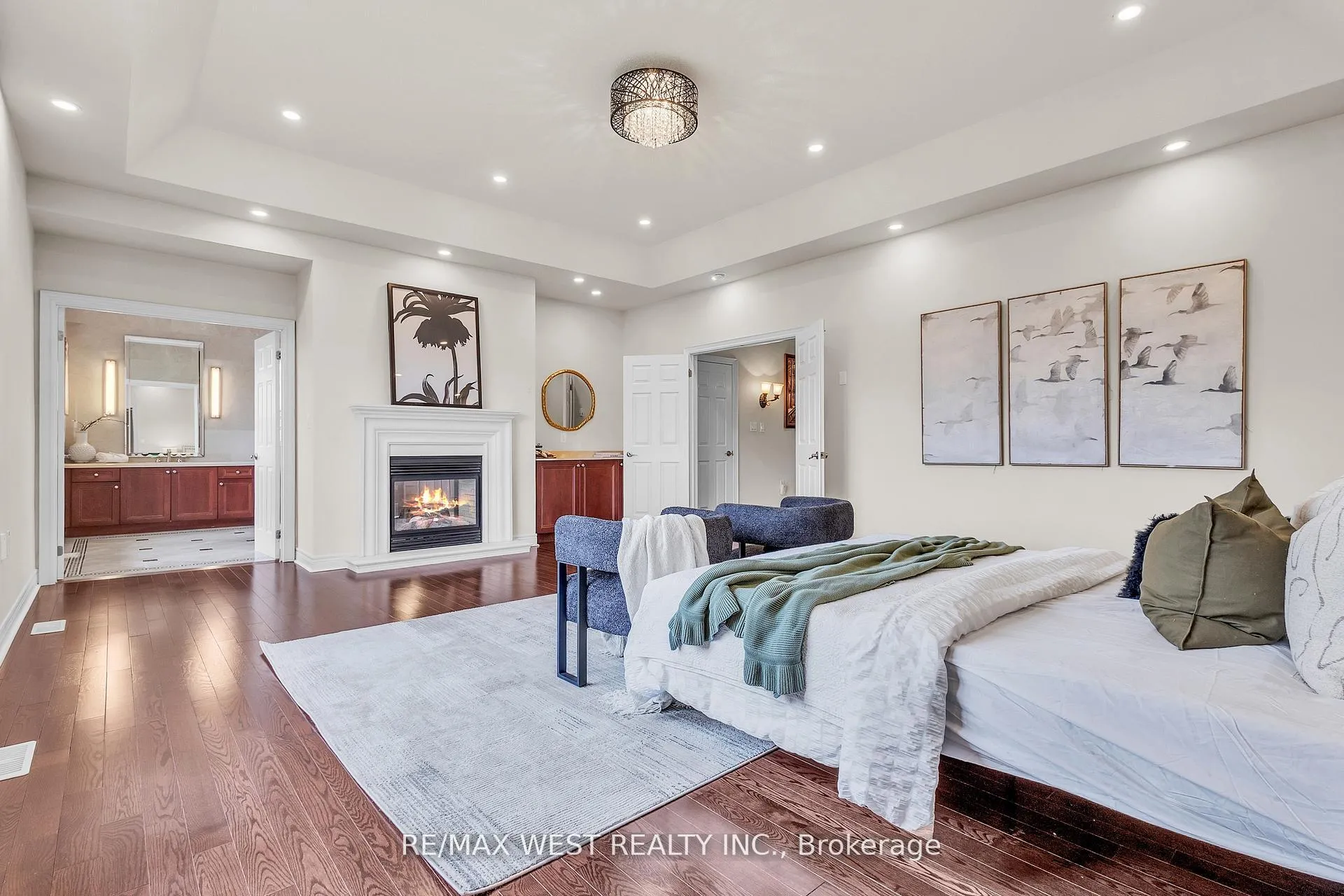 Photo 34 of 17 Torgan Trail, Vaughan, Kleinburg — HOMEH