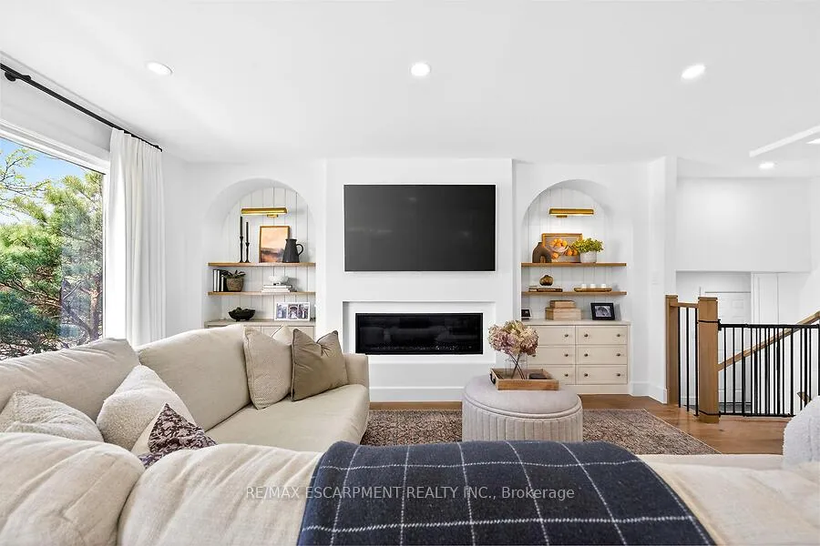 Photo 14 of 3088 Palmer Drive, Burlington, Palmer — HOMEH