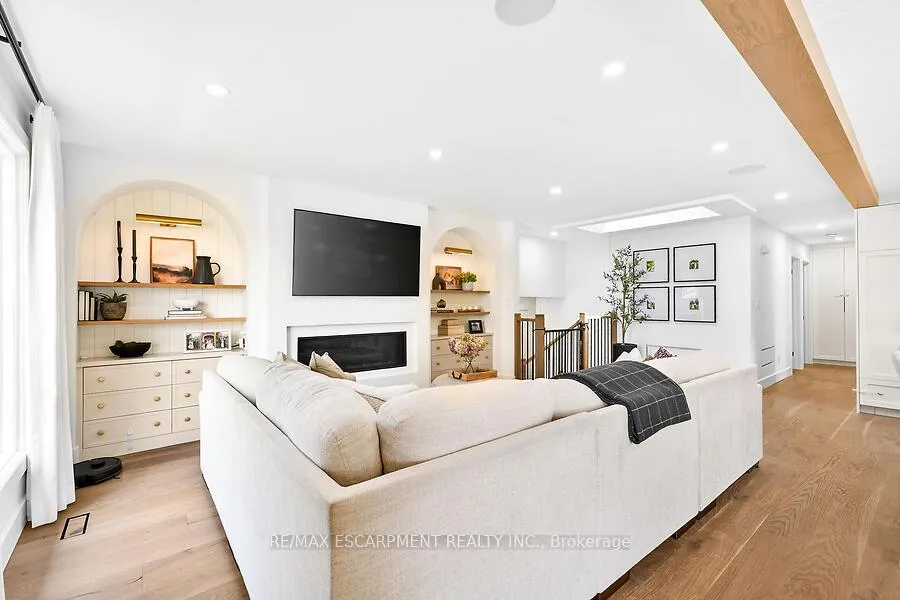 Photo 15 of 3088 Palmer Drive, Burlington, Palmer — HOMEH
