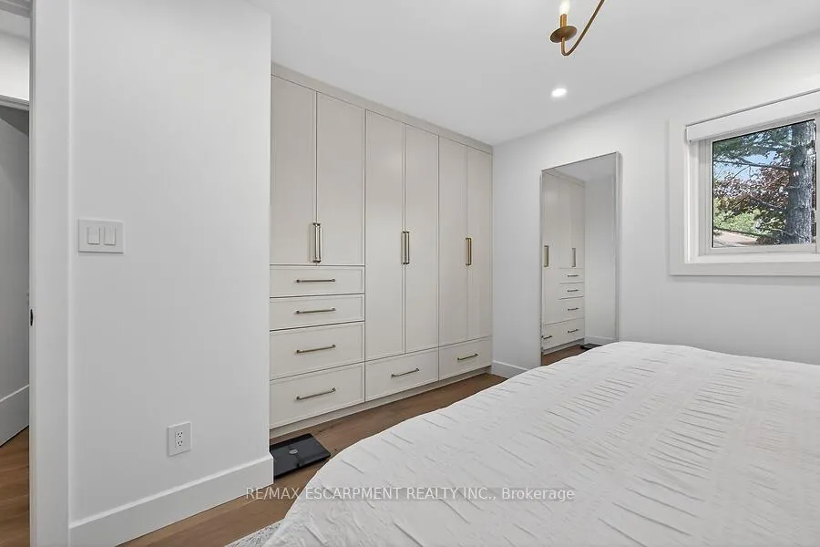 Photo 19 of 3088 Palmer Drive, Burlington, Palmer — HOMEH