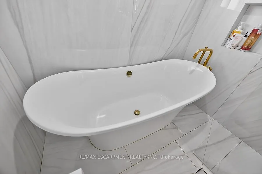 Photo 26 of 3088 Palmer Drive, Burlington, Palmer — HOMEH