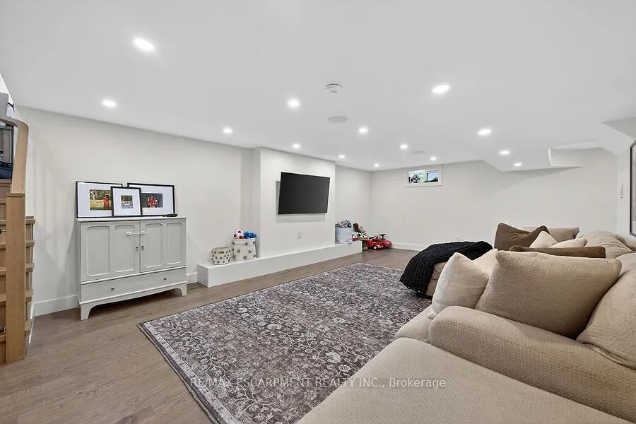 Photo 32 of 3088 Palmer Drive, Burlington, Palmer — HOMEH