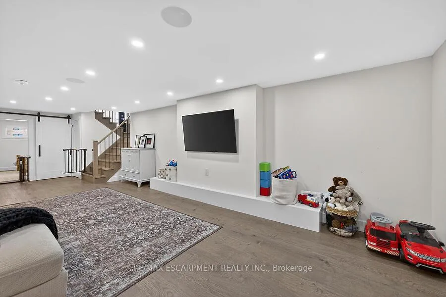 Photo 34 of 3088 Palmer Drive, Burlington, Palmer — HOMEH