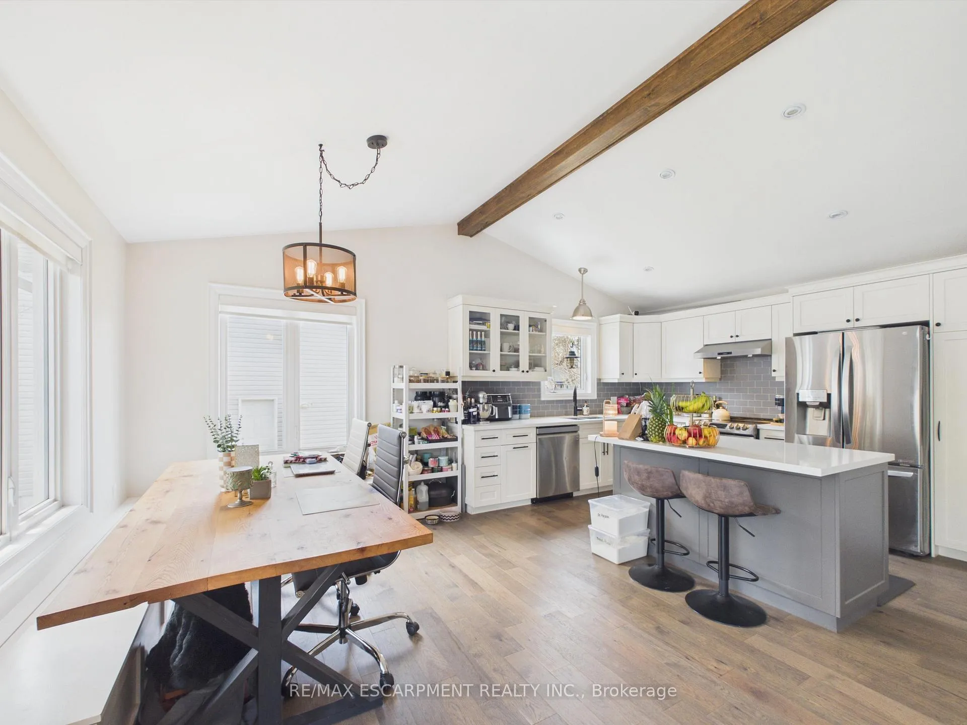 Photo 8 of 10 Thain Street W, Gravenhurst, Muskoka (S) — HOMEH