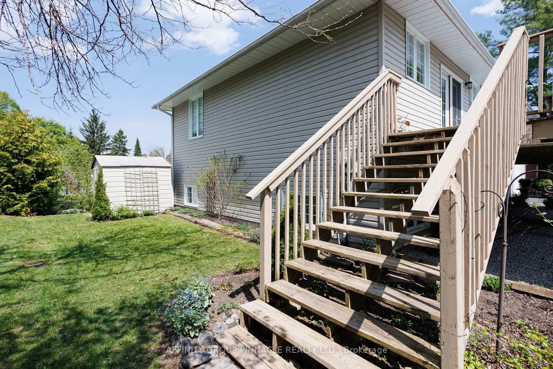 Photo 34 of 4 Head Street, Kawartha Lakes, Fenelon Falls — HOMEH