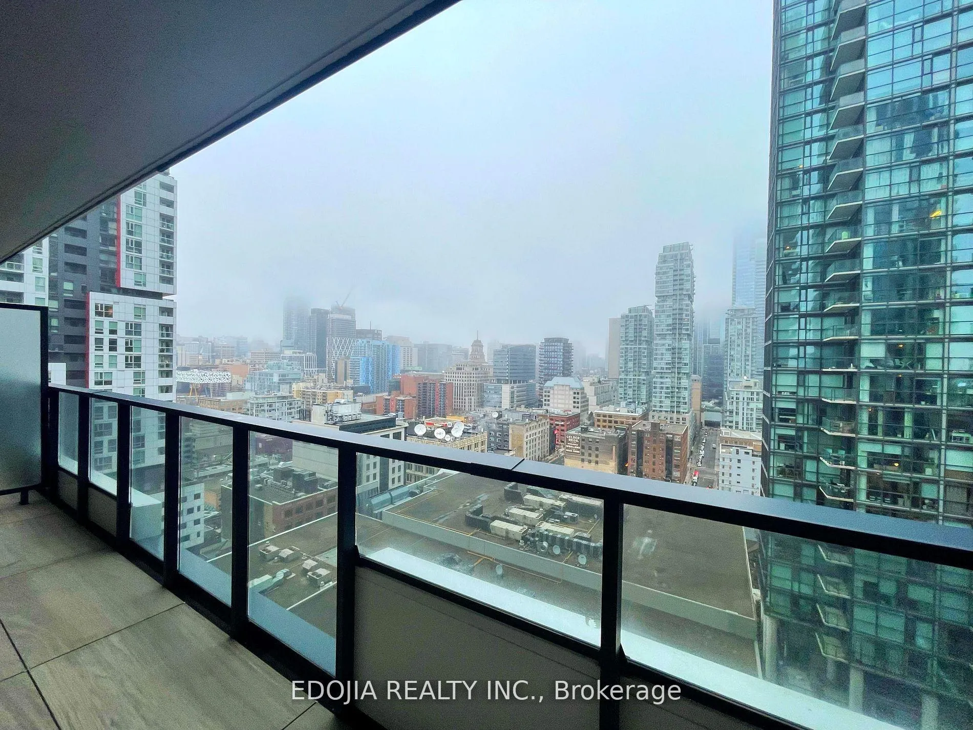 Photo 9 of Unit 2305, 38 Widmer Street, Toronto, Waterfront Communities — HOMEH