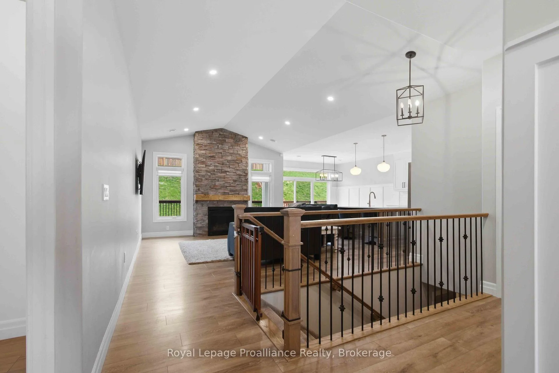 Photo 7 of 31 Schmidt Way, Quinte West, Murray Ward — HOMEH