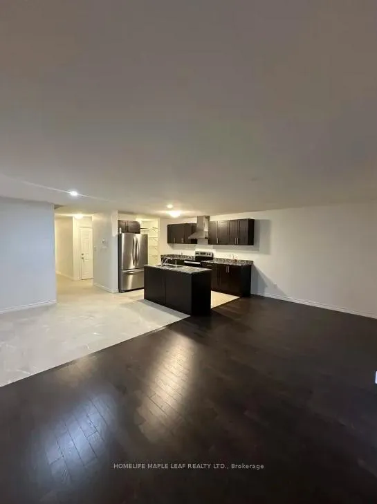 Photo 11 of 105 Woodedge Circle, Kitchener — HOMEH