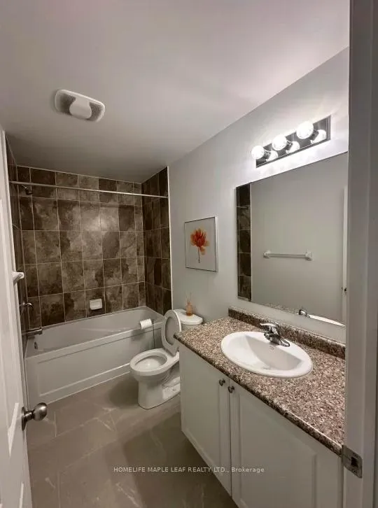 Photo 23 of 105 Woodedge Circle, Kitchener — HOMEH