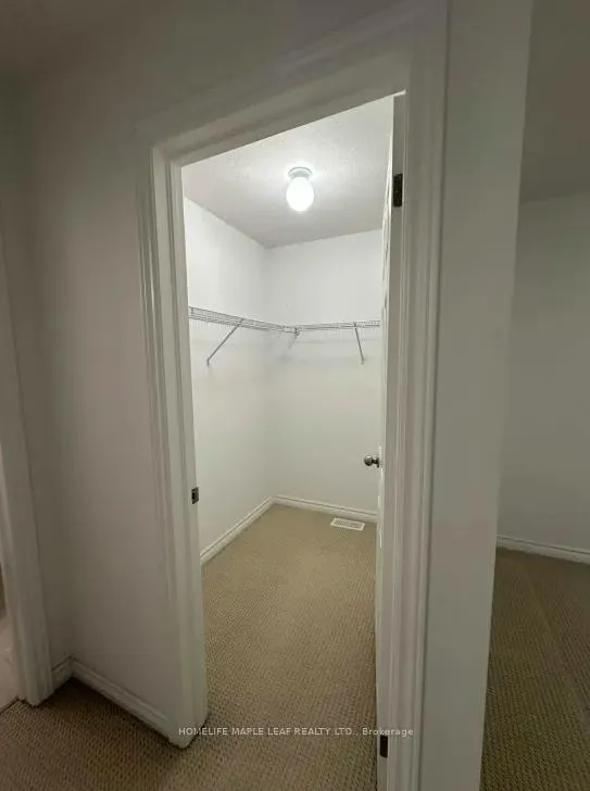 Photo 27 of 105 Woodedge Circle, Kitchener — HOMEH