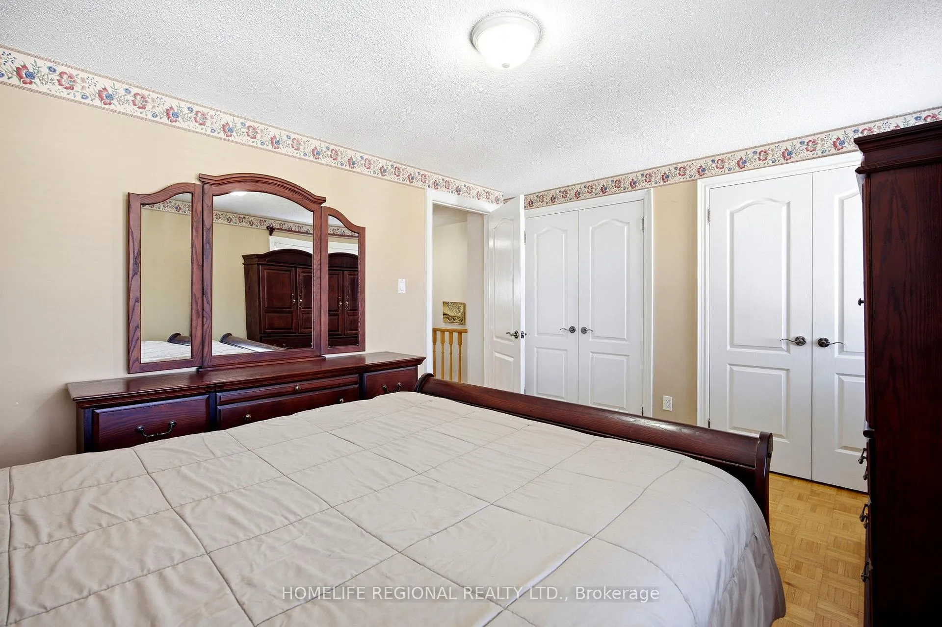 Photo 19 of 122 Beaver Terrace, Toronto, Dovercourt-Wallace Emerson-Junction — HOMEH