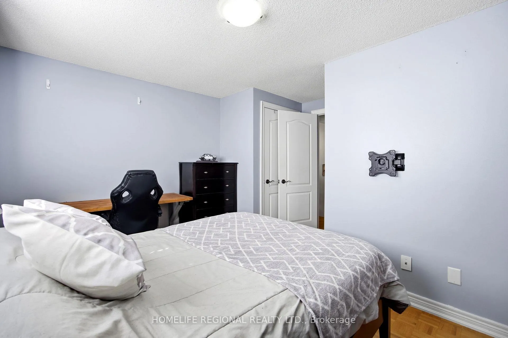 Photo 21 of 122 Beaver Terrace, Toronto, Dovercourt-Wallace Emerson-Junction — HOMEH
