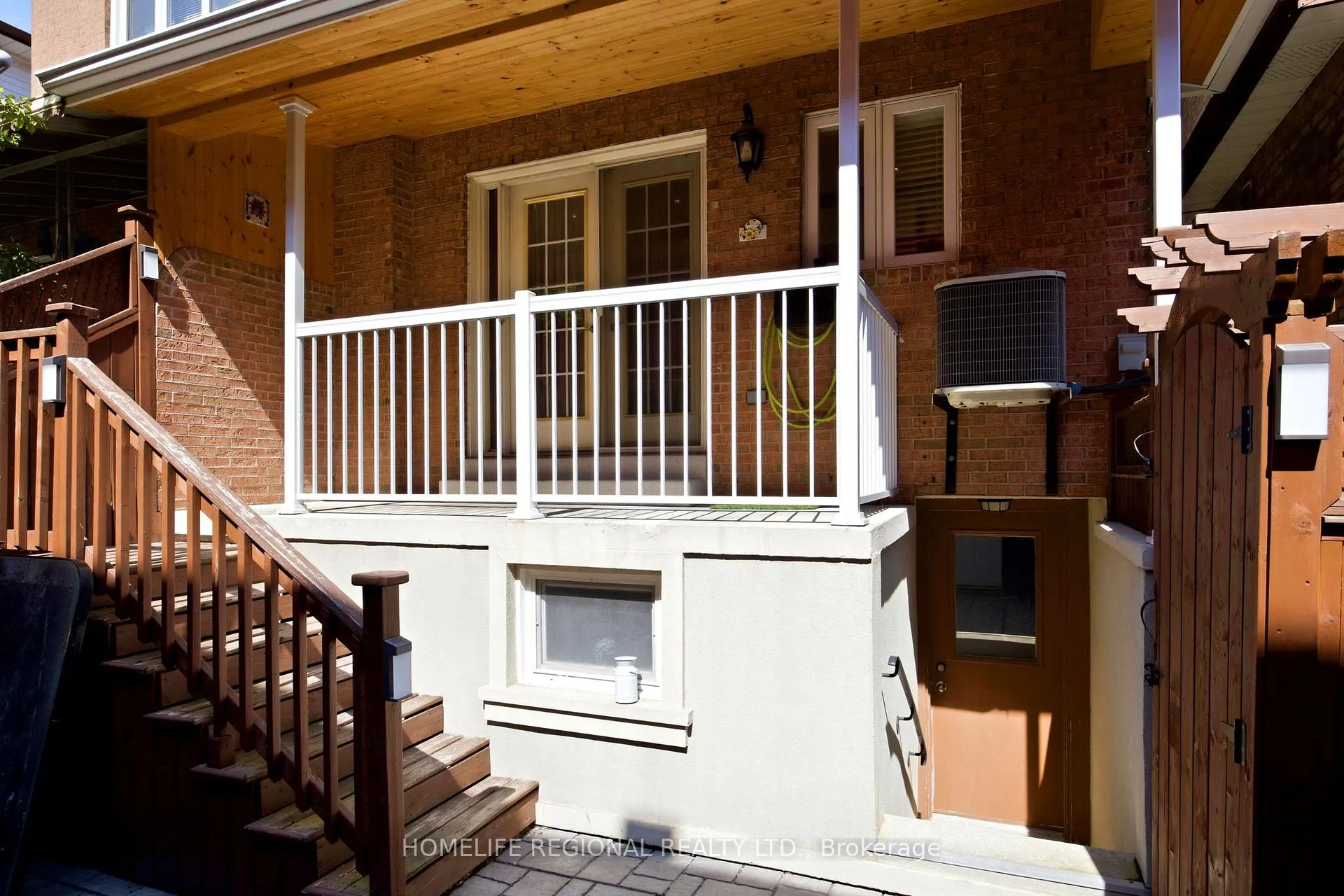 Photo 33 of 122 Beaver Terrace, Toronto, Dovercourt-Wallace Emerson-Junction — HOMEH