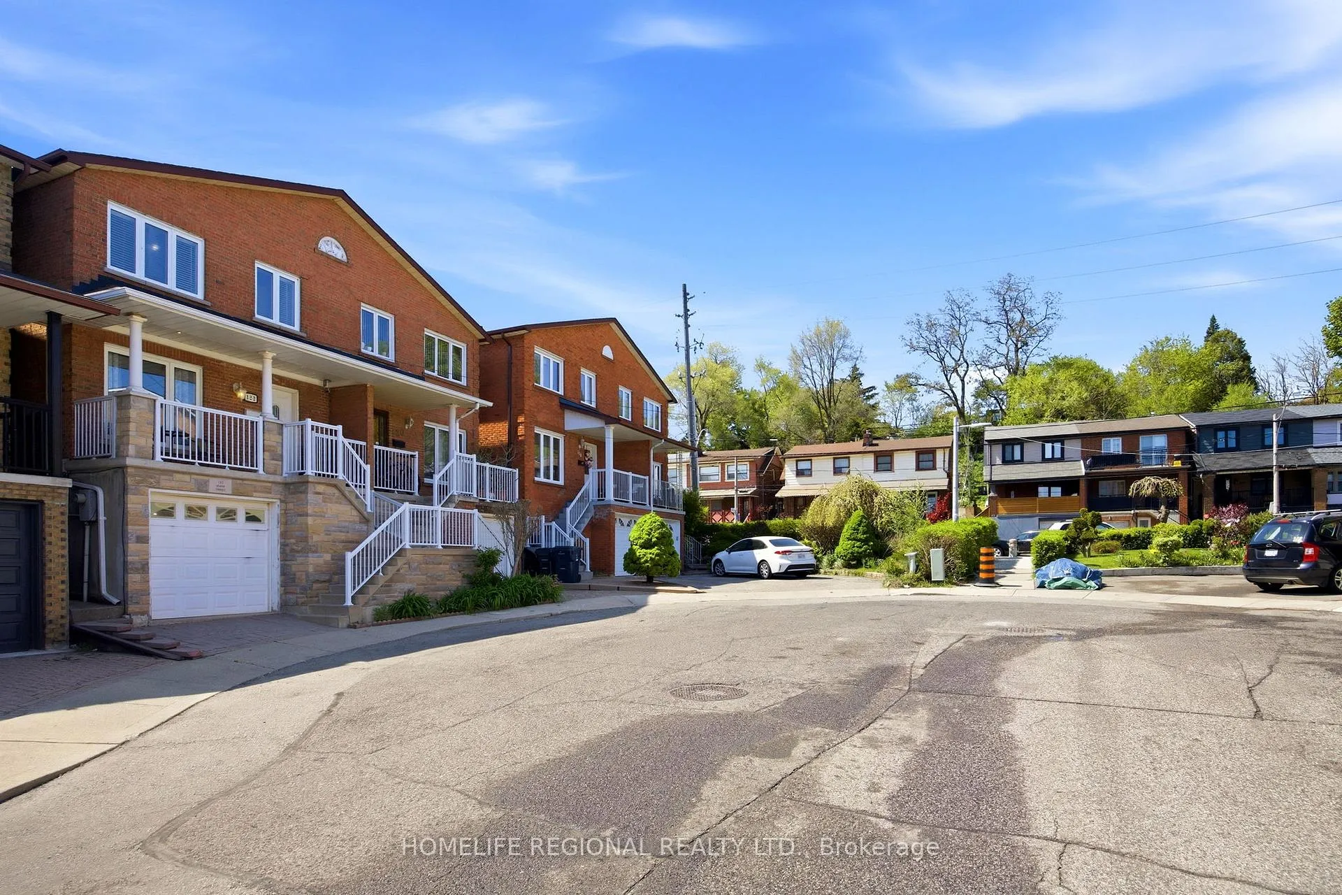 Photo 36 of 122 Beaver Terrace, Toronto, Dovercourt-Wallace Emerson-Junction — HOMEH