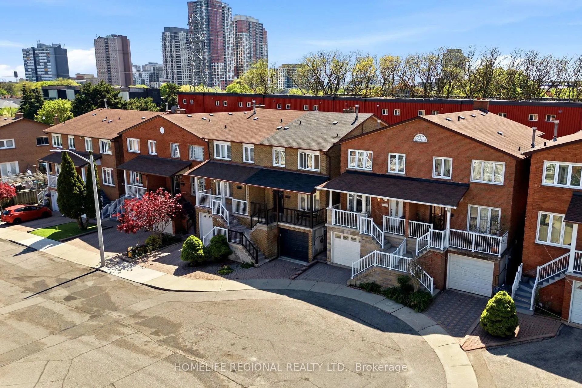 Photo 37 of 122 Beaver Terrace, Toronto, Dovercourt-Wallace Emerson-Junction — HOMEH