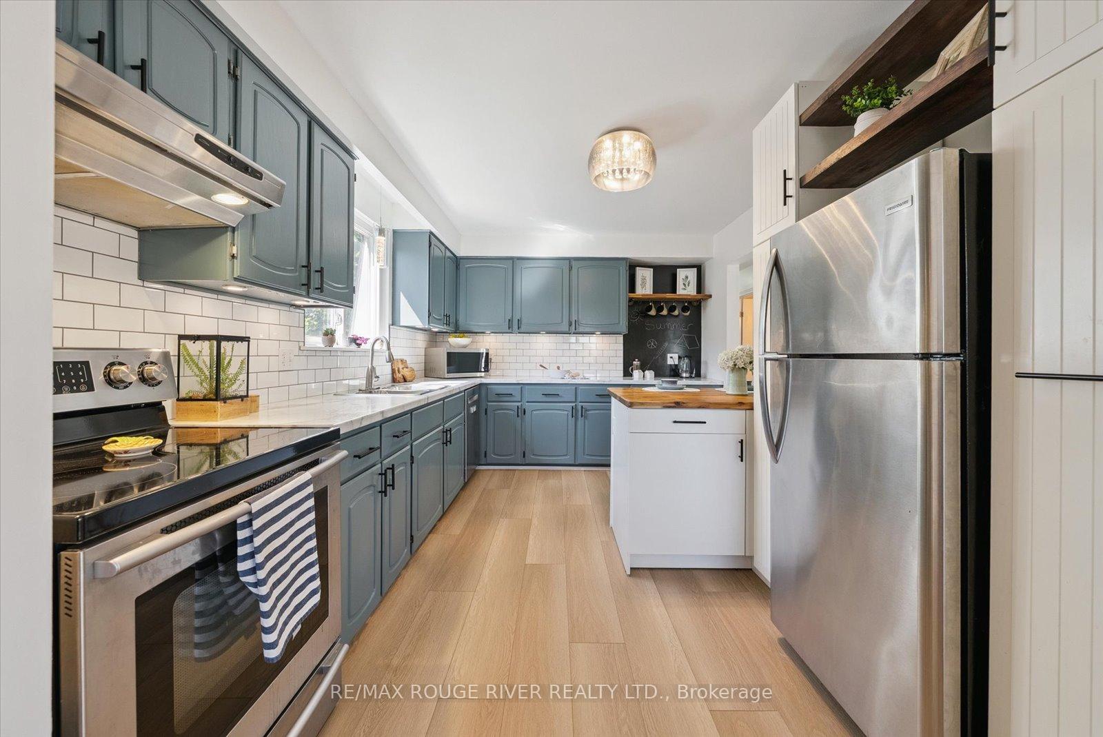Photo 8 of 65 Loscombe Drive, Clarington, Bowmanville — HOMEH