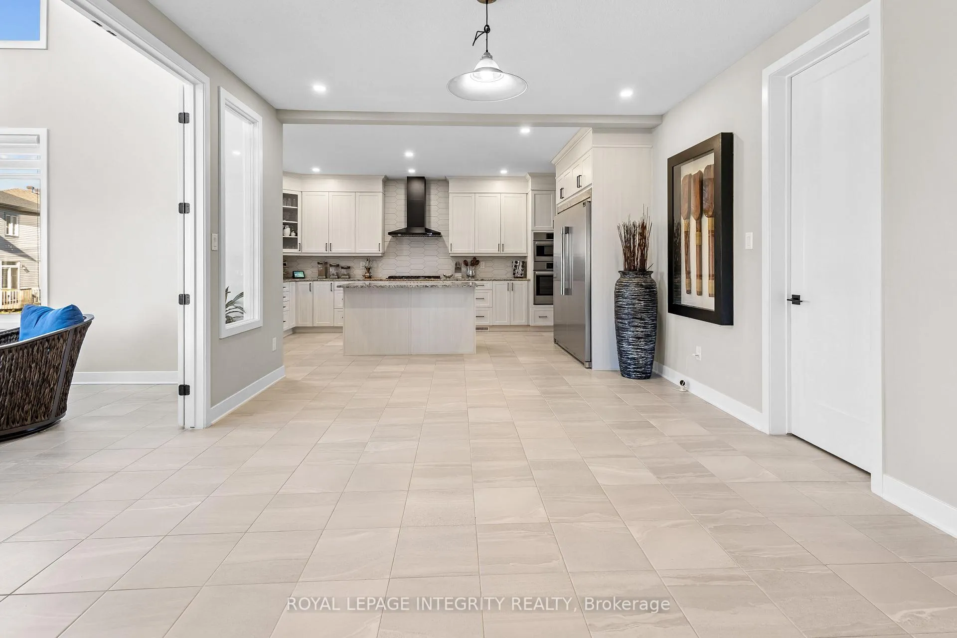 Photo 10 of 28 Dun Skipper Drive, Ottawa, Blossom Park/Kemp Park/Findlay Creek — HOMEH
