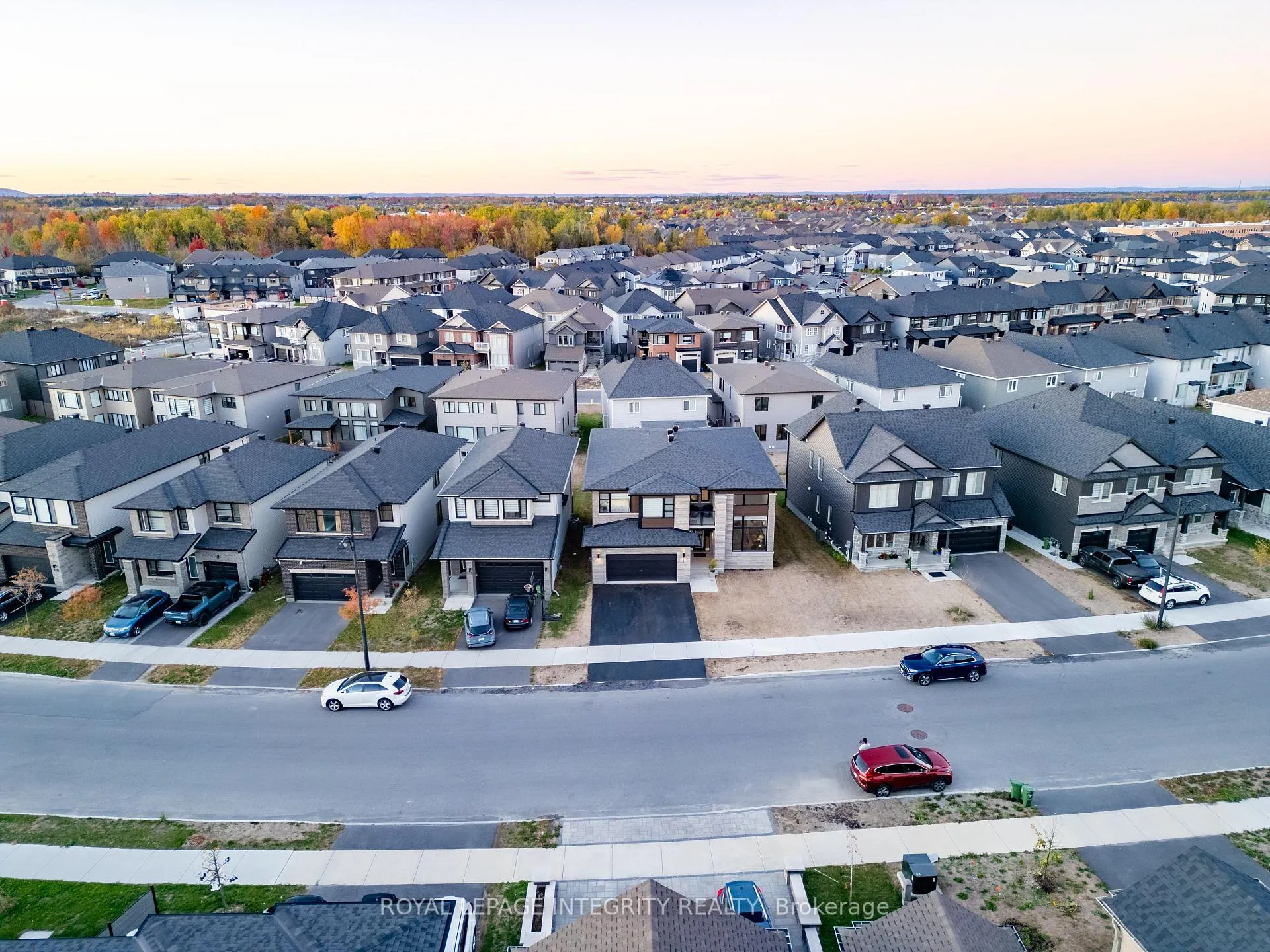 Photo 35 of 28 Dun Skipper Drive, Ottawa, Blossom Park/Kemp Park/Findlay Creek — HOMEH