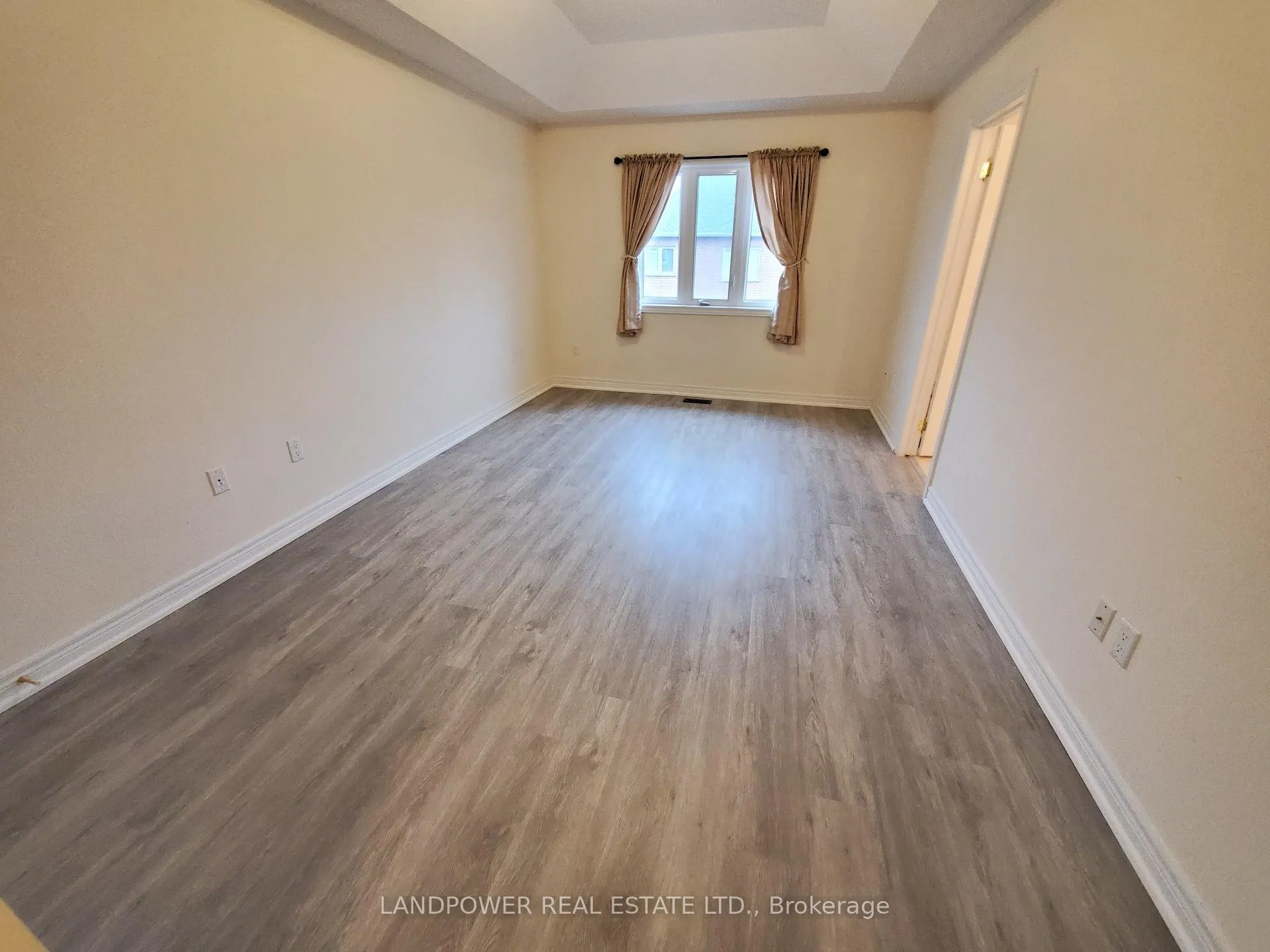 Photo 11 of 9 Ivory Silk Drive, Markham, Cathedraltown — HOMEH