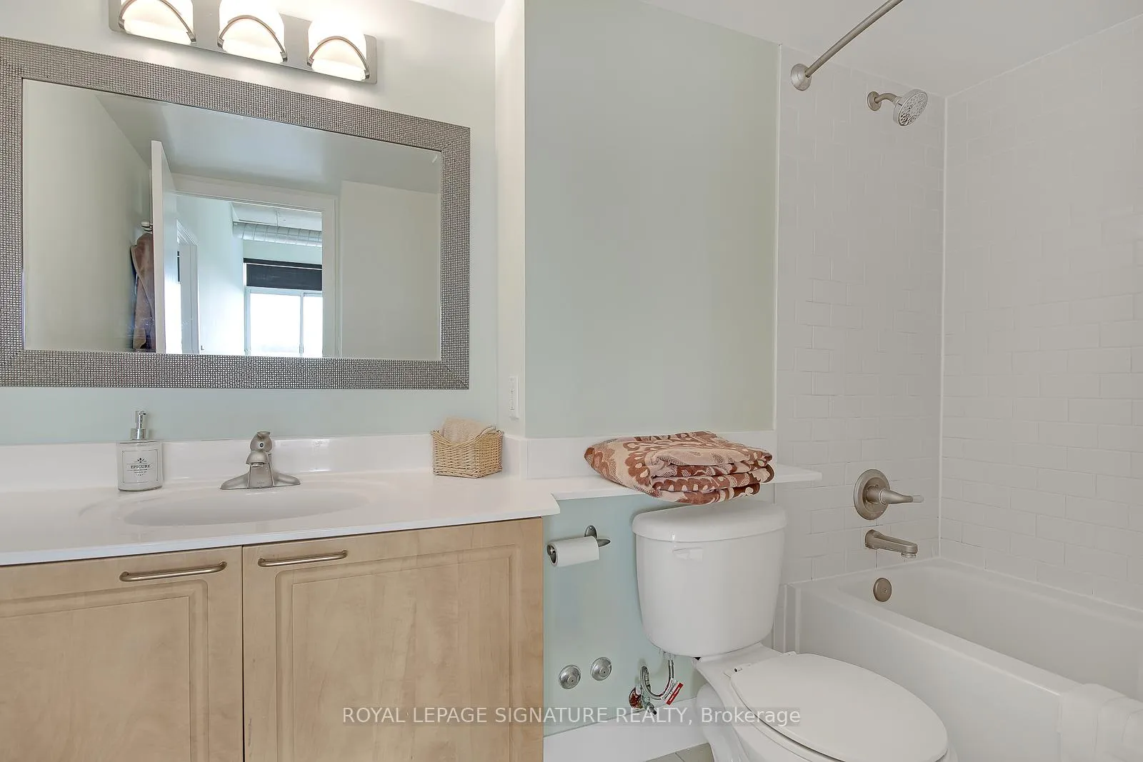 Photo 15 of Unit PH08, 955 Queen Street W, Toronto, Waterfront Communities — HOMEH