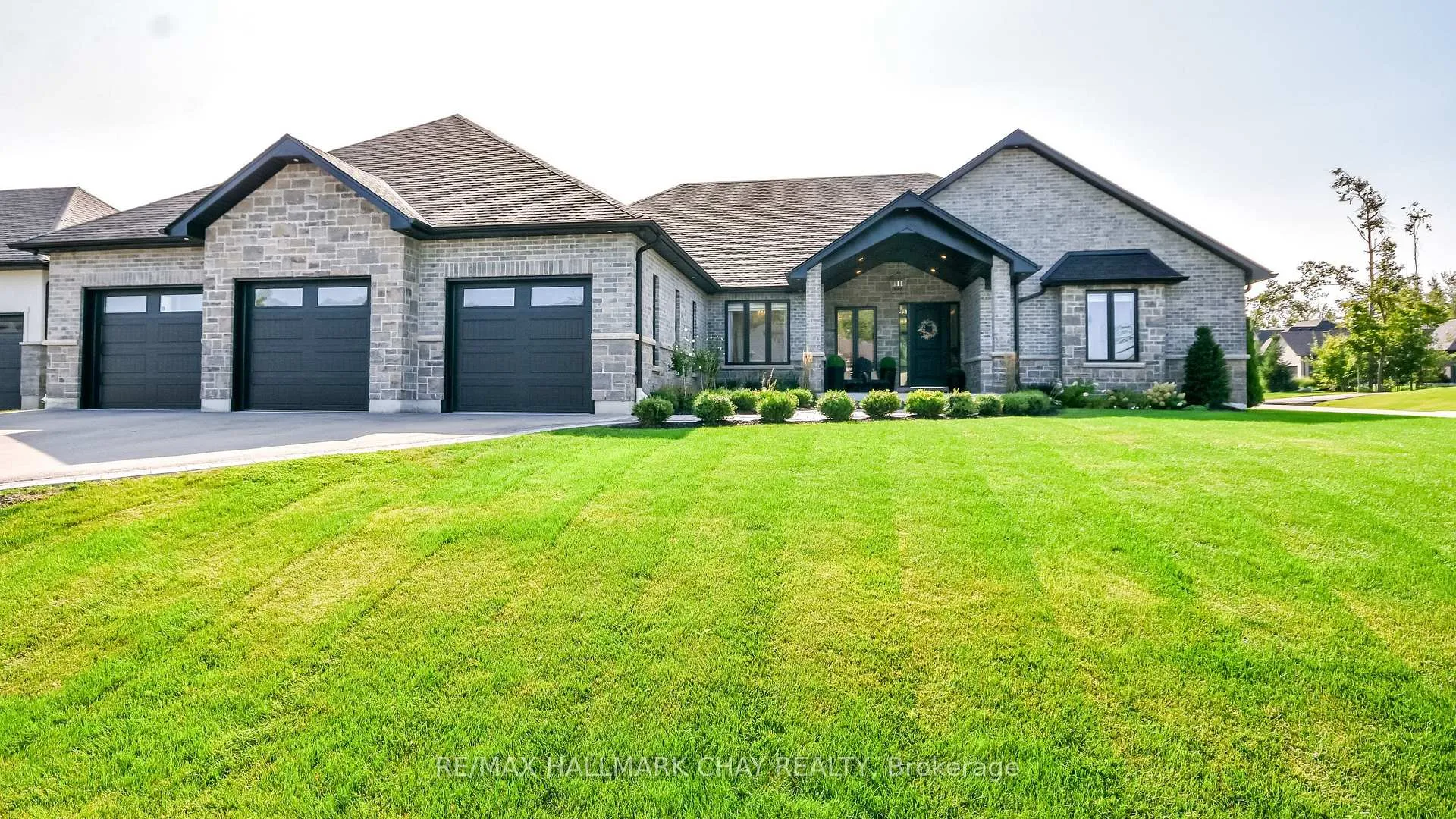 Photo 1 of 1 Morrison Place, Springwater, Snow Valley — HOMEH