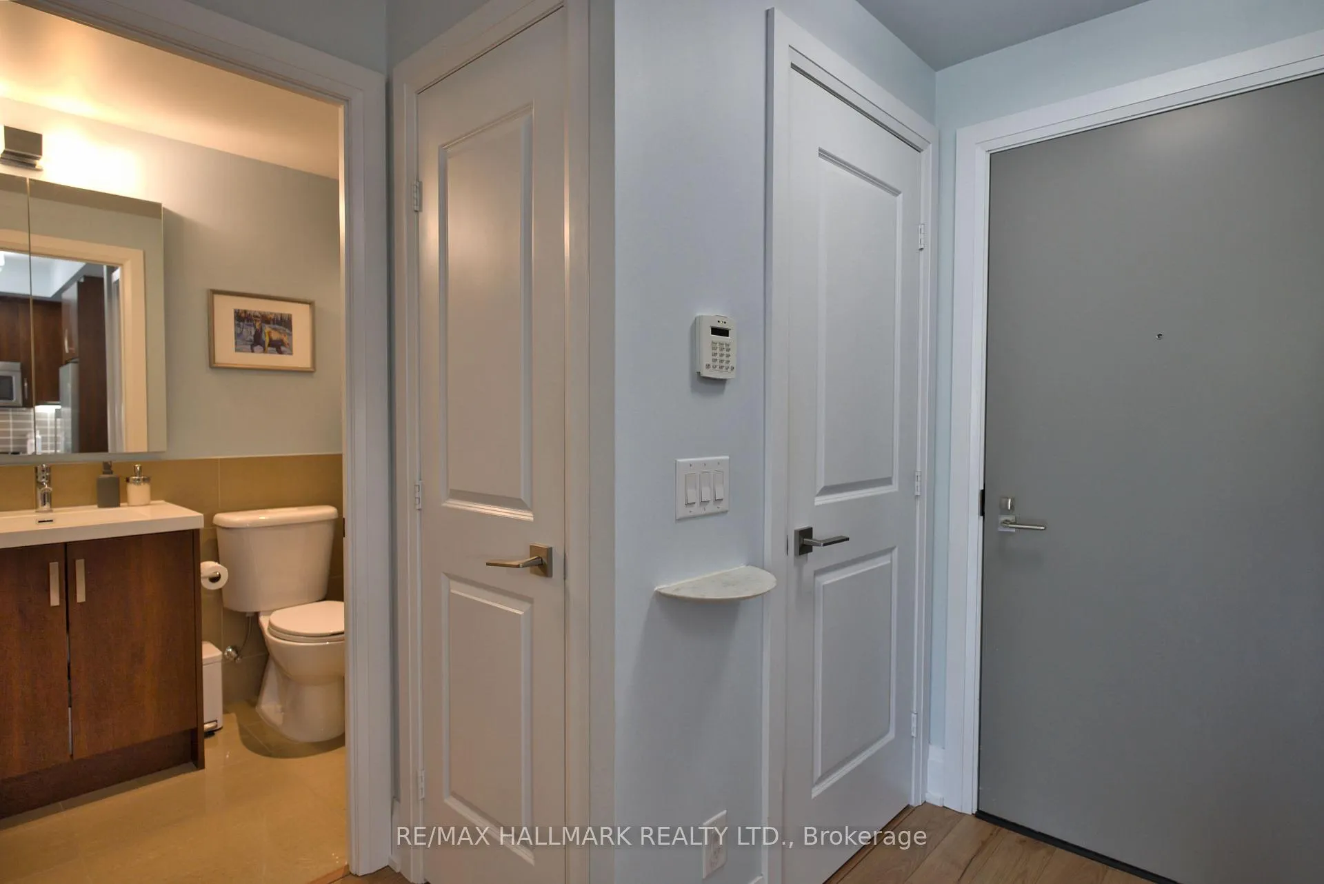 Photo 18 of Unit 316, 2 Old Mill Drive, Toronto, High Park-Swansea — HOMEH