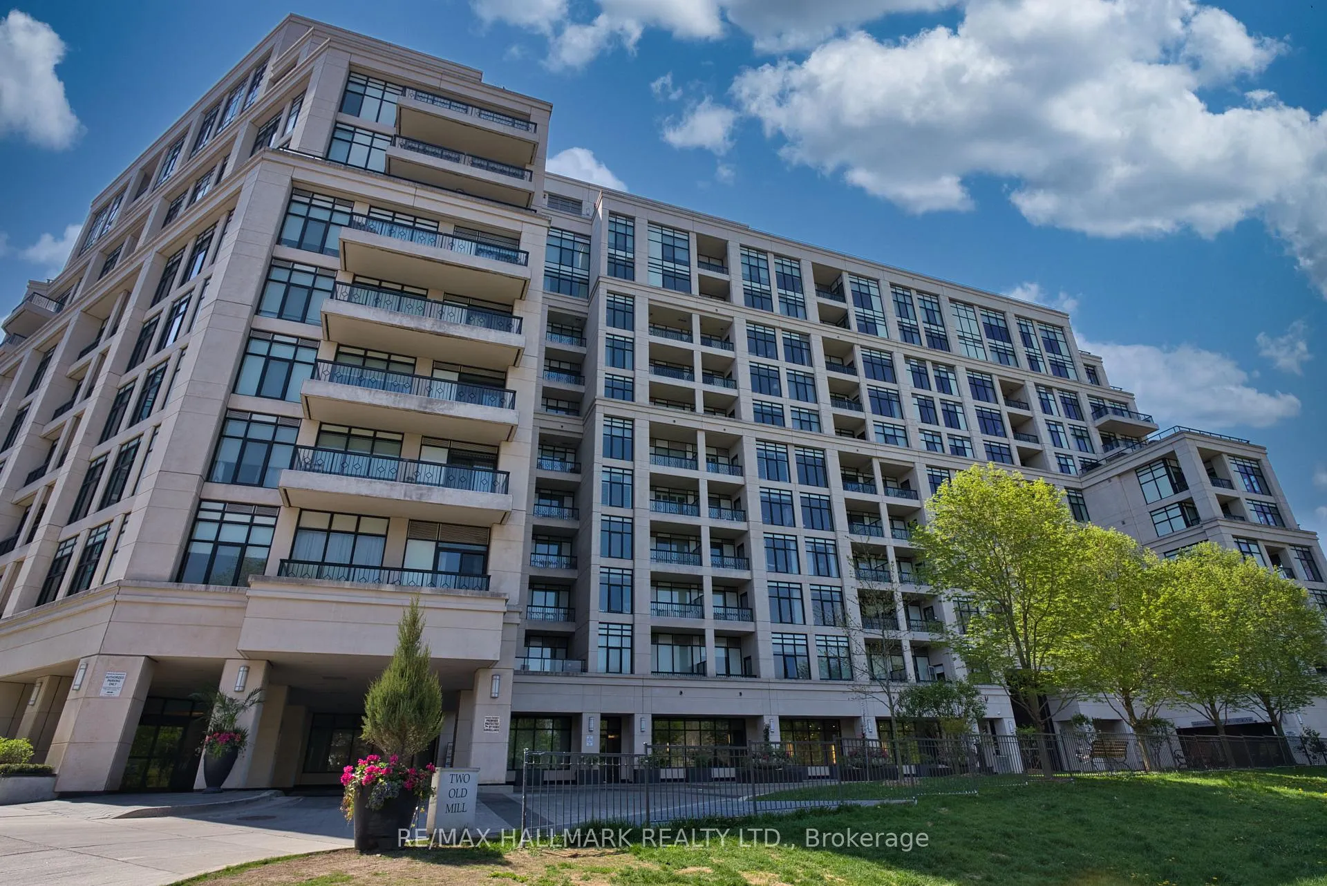Photo 37 of Unit 316, 2 Old Mill Drive, Toronto, High Park-Swansea — HOMEH
