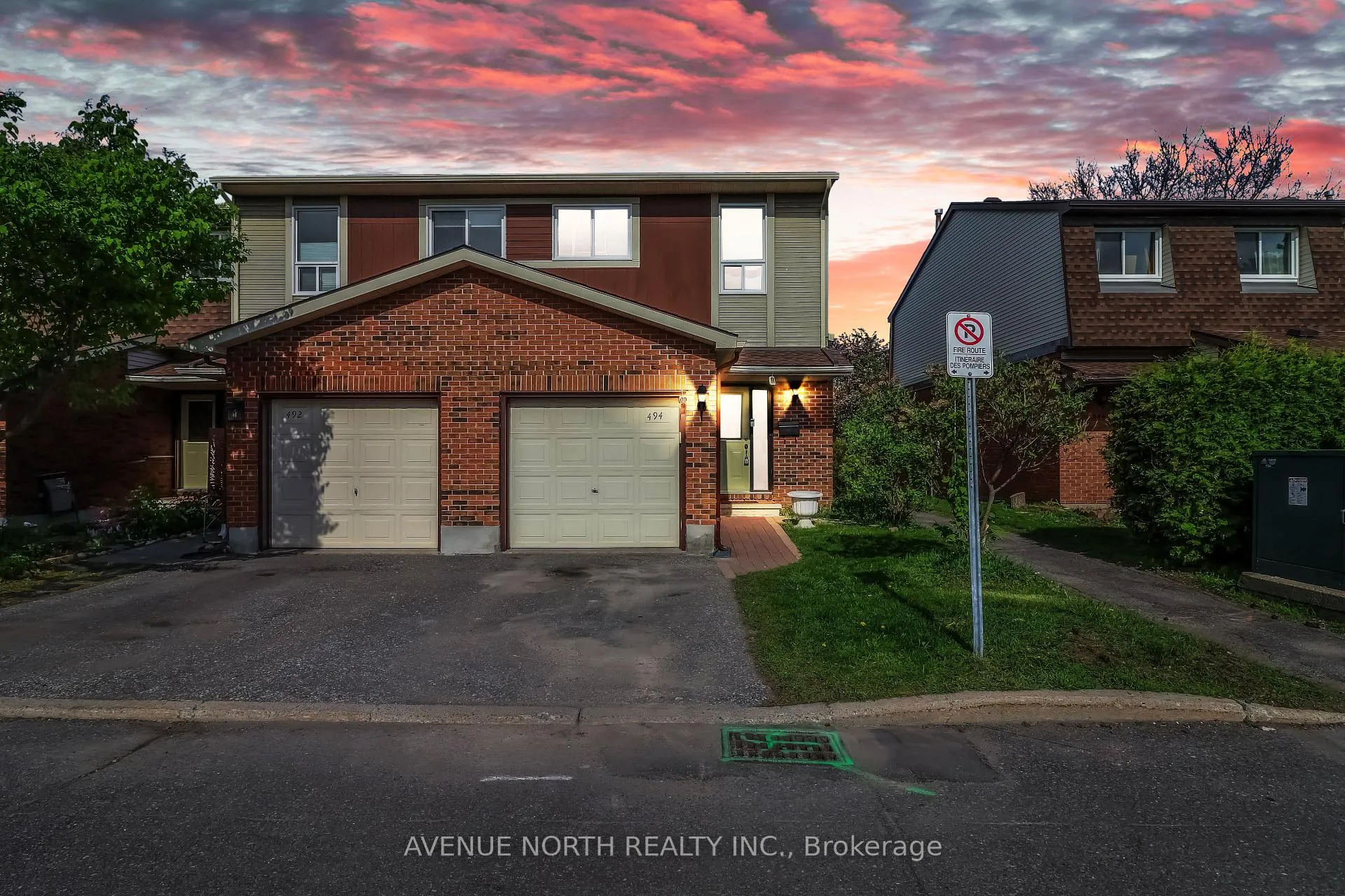 Photo 2 of 494 Sandhamn Private, Ottawa, Hunt Club Park/Greenboro — HOMEH