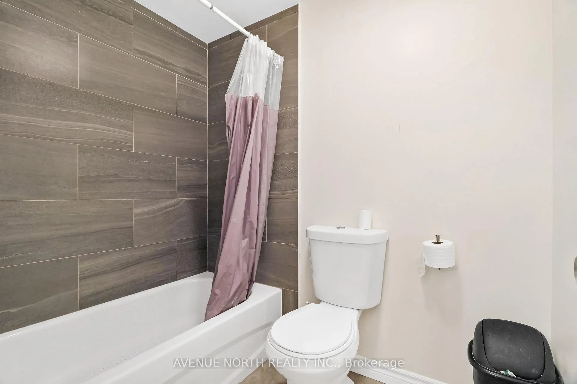Photo 27 of 494 Sandhamn Private, Ottawa, Hunt Club Park/Greenboro — HOMEH