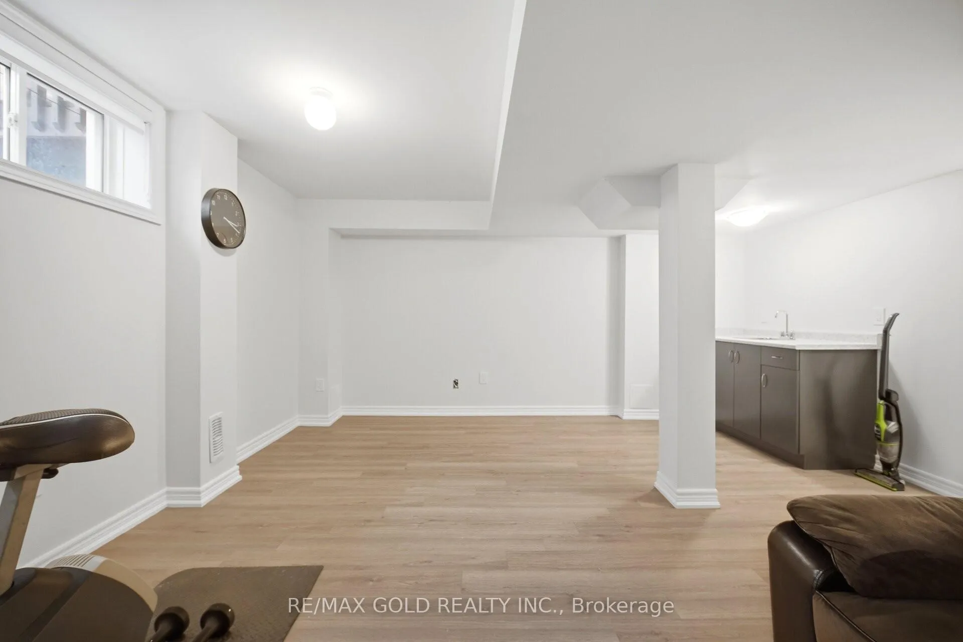 Photo 22 of 41 Davenfield Circle, Brampton, Bram East — HOMEH