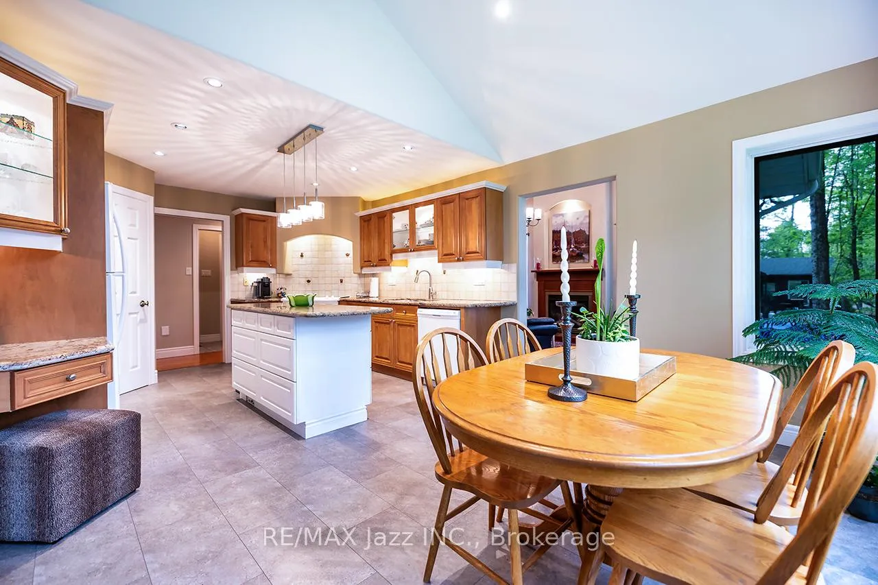 Photo 14 of 72 Sumcot Drive, Trent Lakes — HOMEH