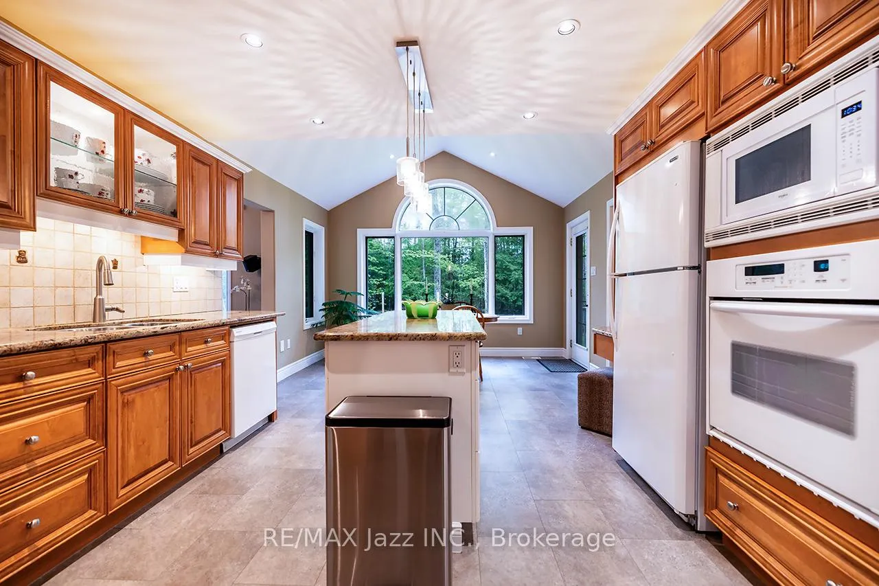 Photo 18 of 72 Sumcot Drive, Trent Lakes — HOMEH