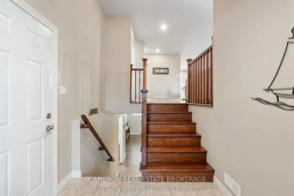 Photo 2 of 3247 Northdale Drive, Cornwall — HOMEH