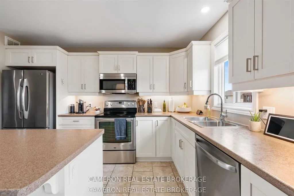 Photo 7 of 3247 Northdale Drive, Cornwall — HOMEH