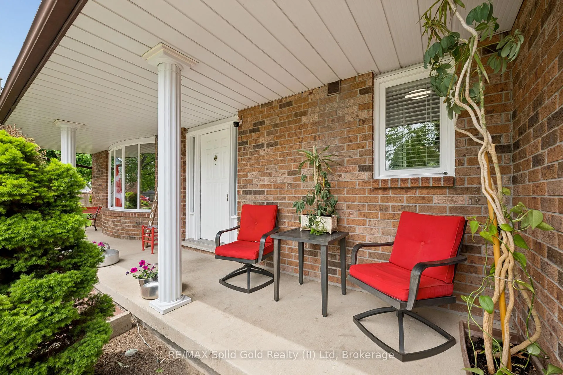 Photo 3 of 53 Bock Court, Wilmot — HOMEH