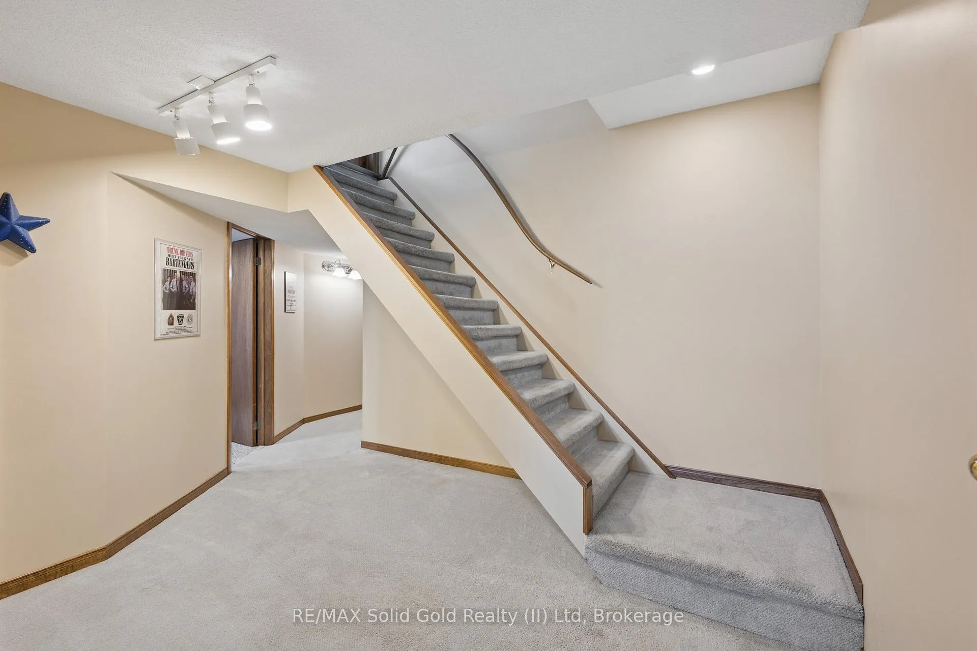 Photo 40 of 53 Bock Court, Wilmot — HOMEH