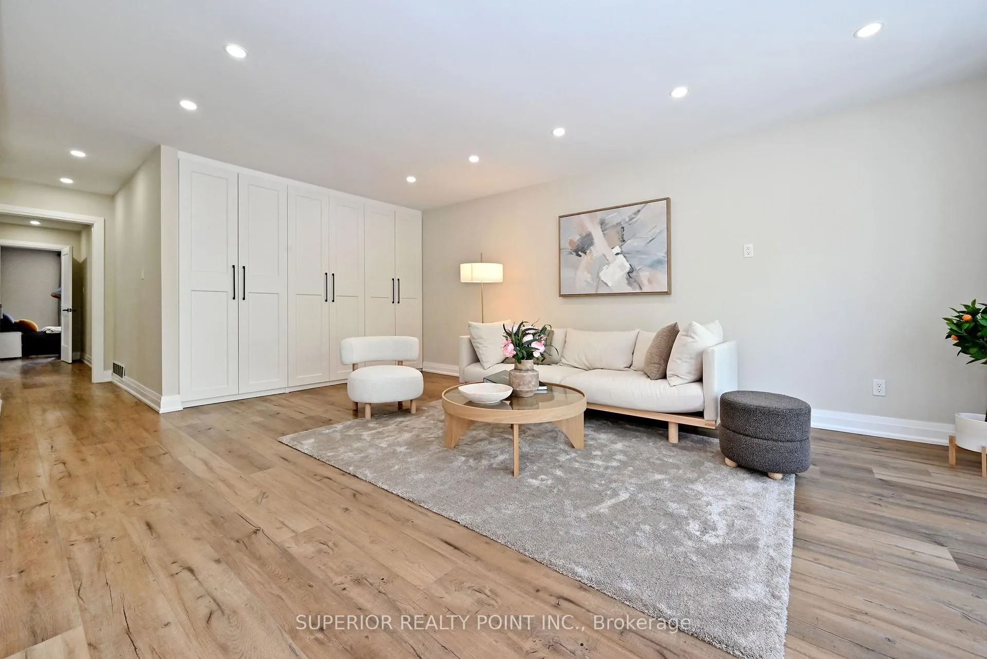 Photo 5 of 150 Mathewson Street N, Vaughan, Maple — HOMEH