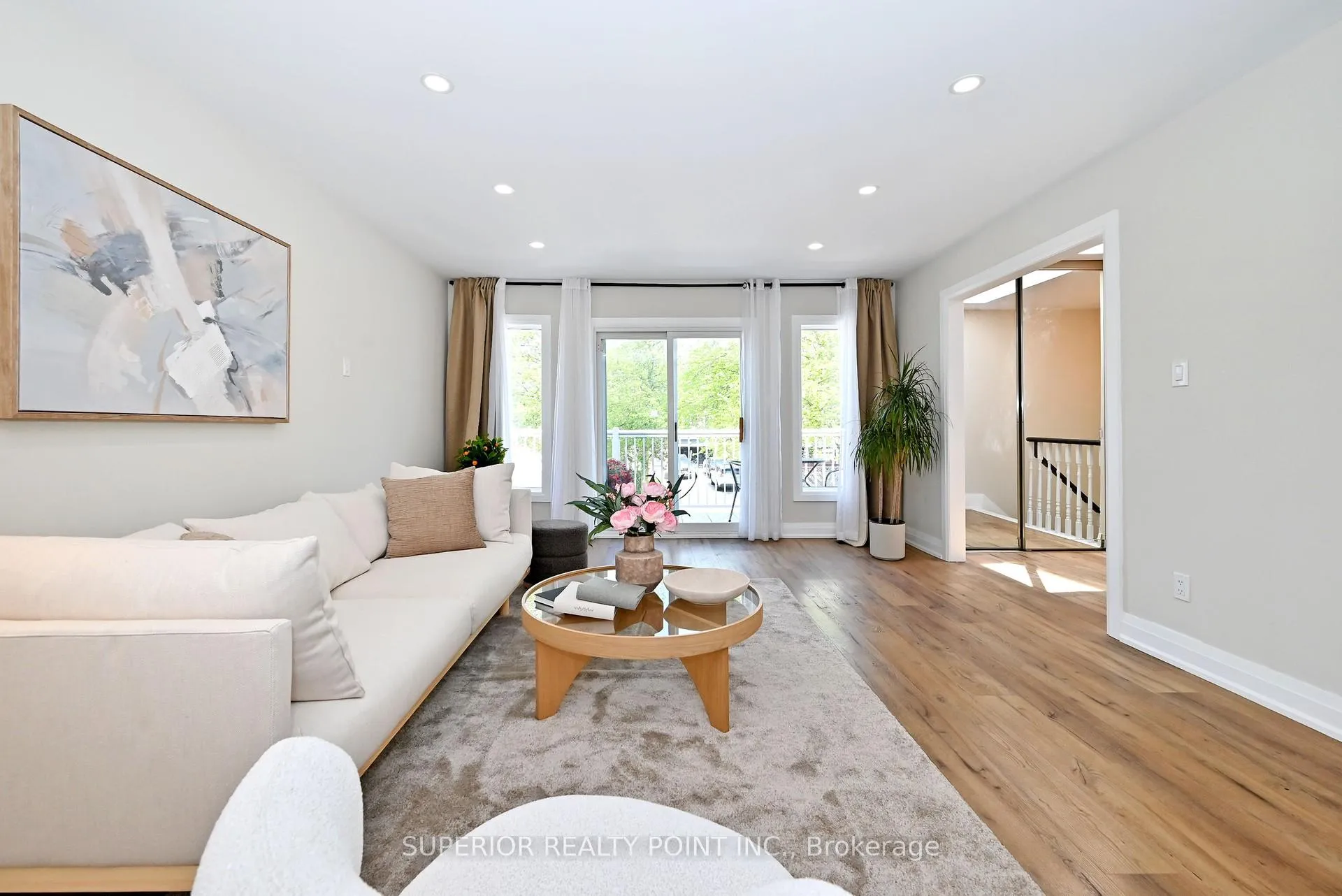 Photo 7 of 150 Mathewson Street N, Vaughan, Maple — HOMEH