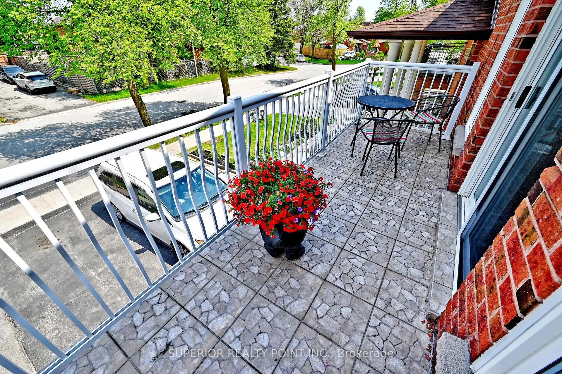 Photo 8 of 150 Mathewson Street N, Vaughan, Maple — HOMEH