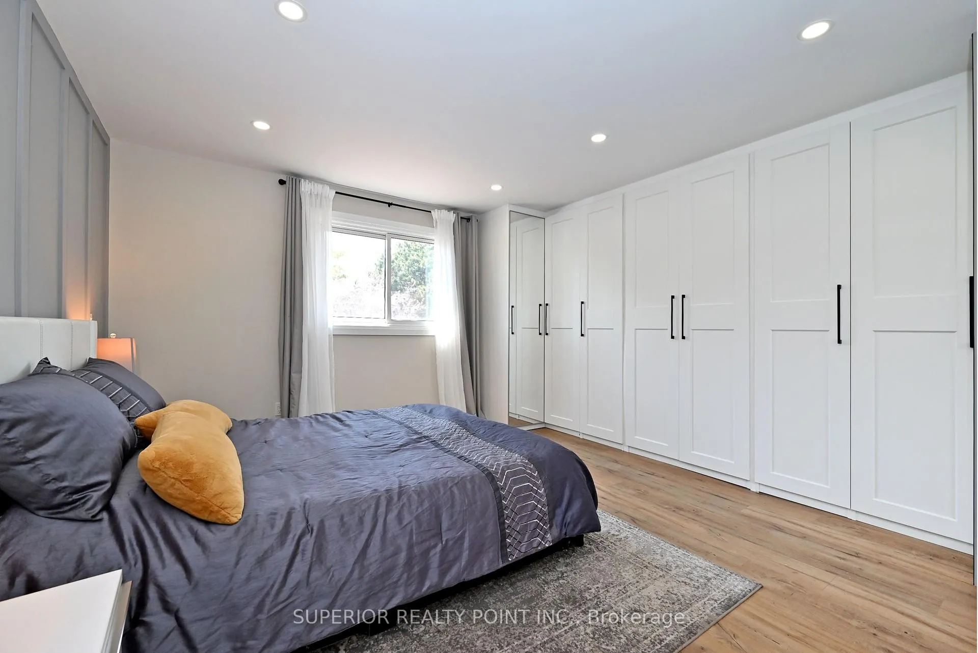 Photo 9 of 150 Mathewson Street N, Vaughan, Maple — HOMEH